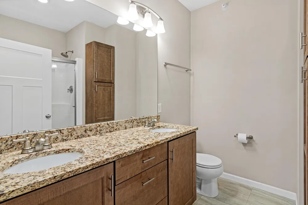 4151 Blakewood Drive Shakopee, MN 55379