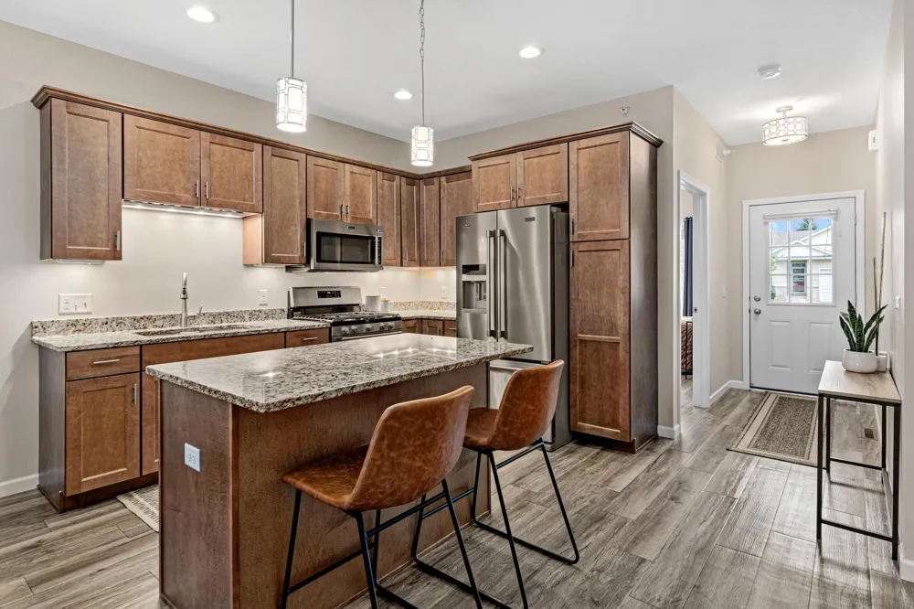 4151 Blakewood Drive Shakopee, MN 55379