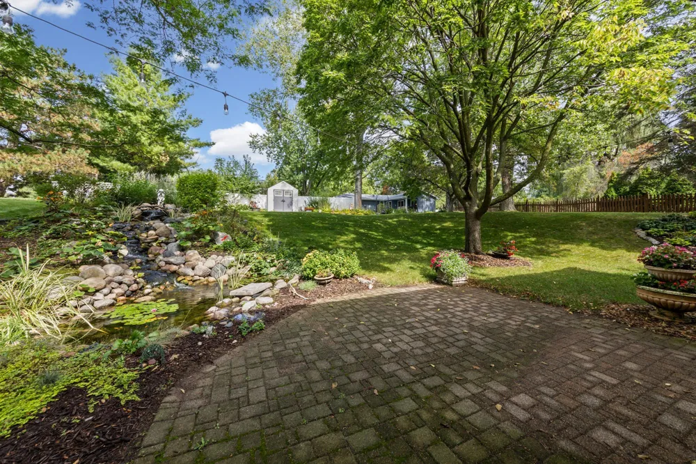 14136 Frontier Lane Burnsville, MN 55337