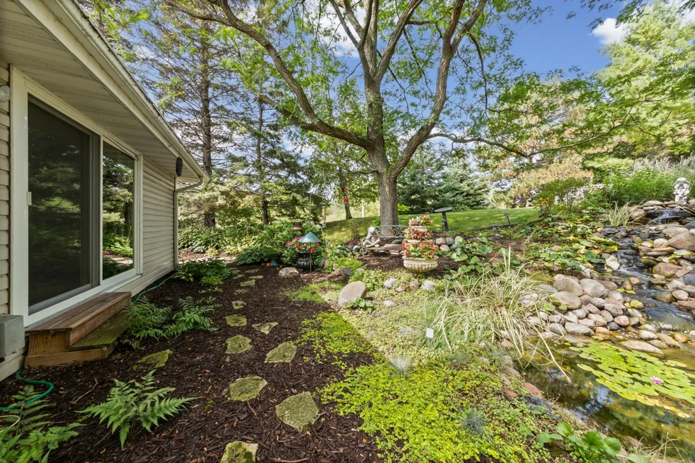 14136 Frontier Lane Burnsville, MN 55337