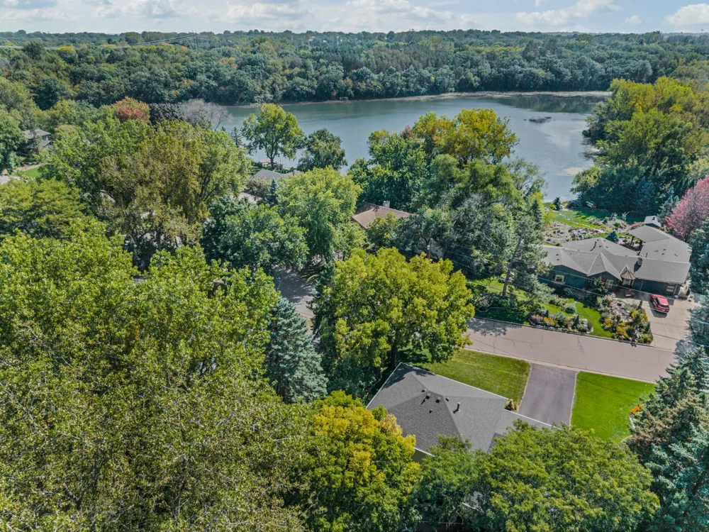 14136 Frontier Lane Burnsville, MN 55337