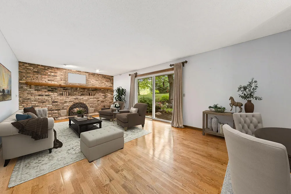 14136 Frontier Lane Burnsville, MN 55337
