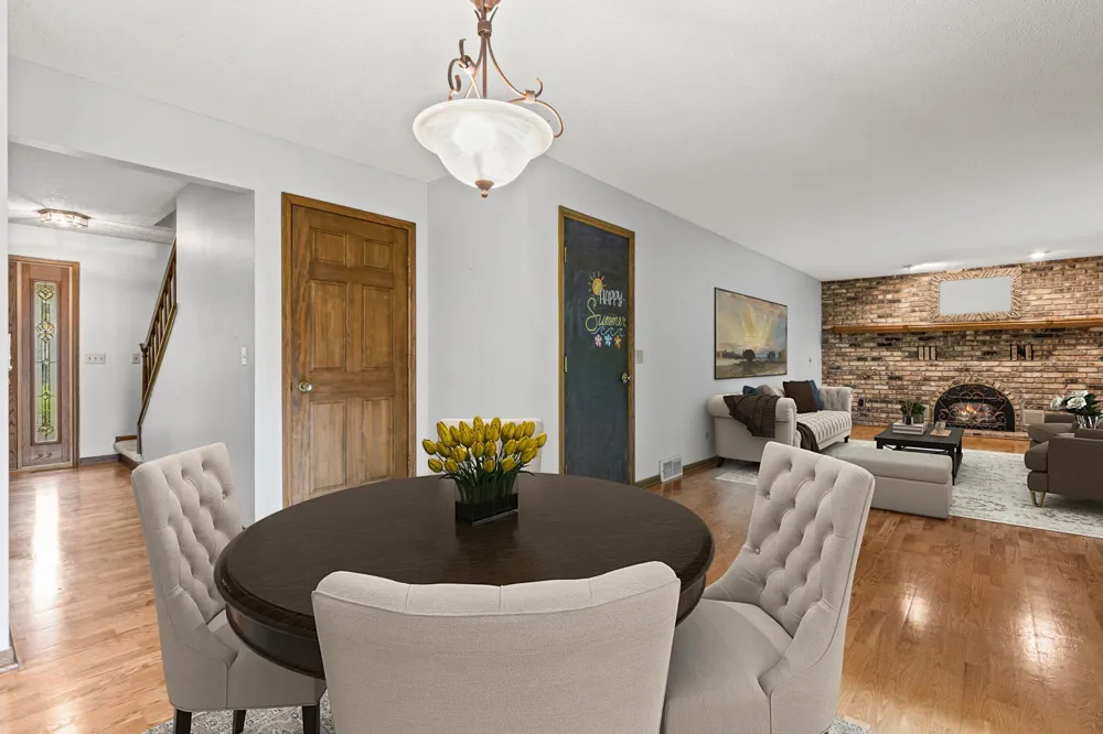 14136 Frontier Lane Burnsville, MN 55337