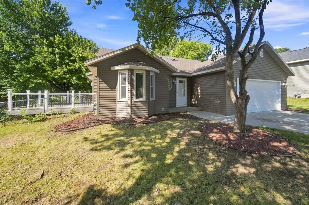 6009 25th Ave NW Rochester, MN 55901