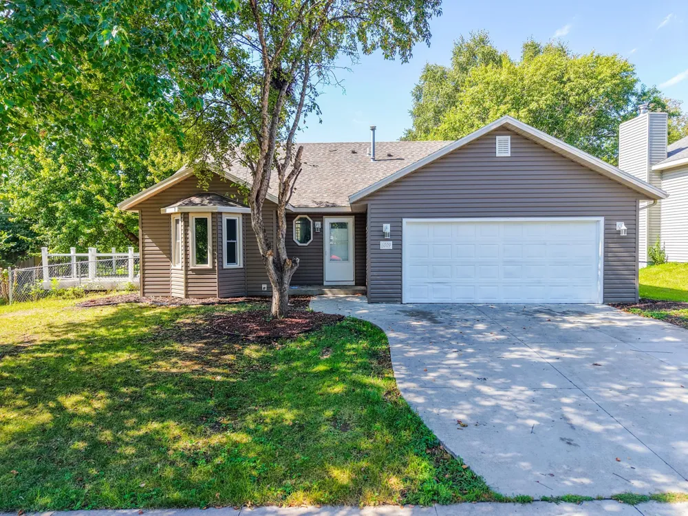 6009 25th Ave NW Rochester, MN 55901