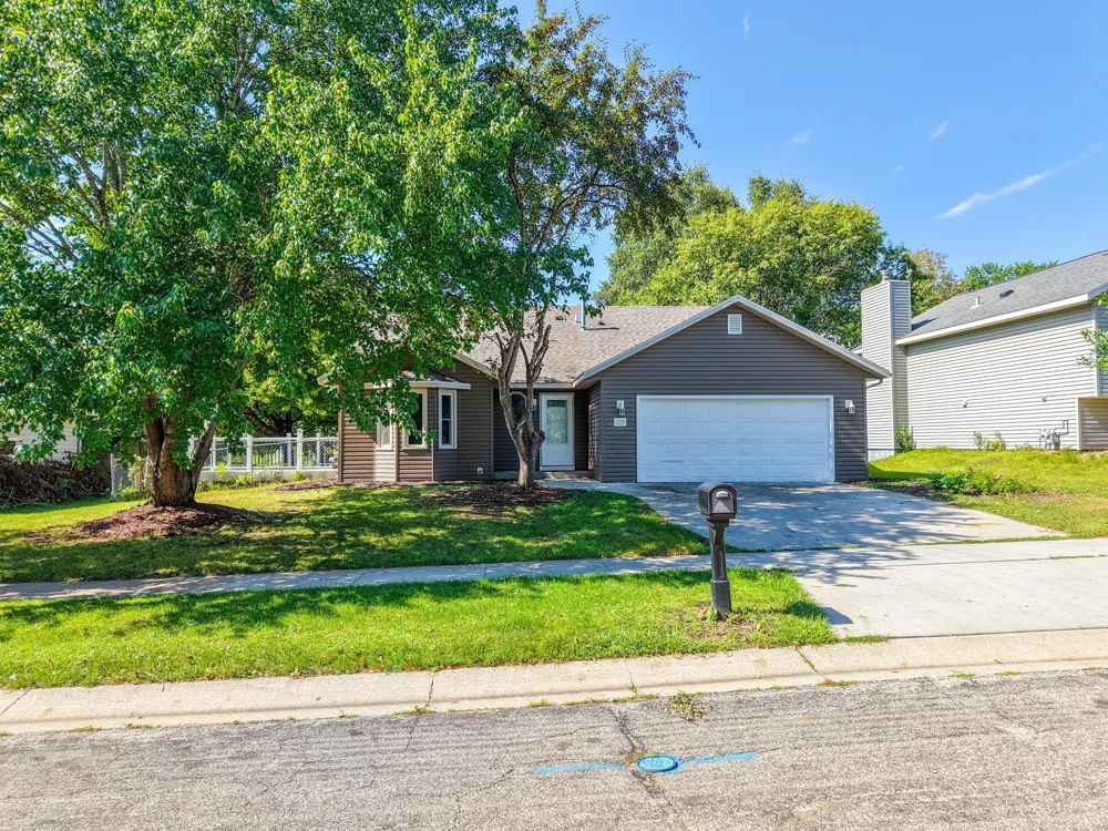 6009 25th Ave NW Rochester, MN 55901