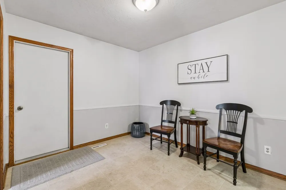 7775 Glenda Court Apple Valley, MN 55124