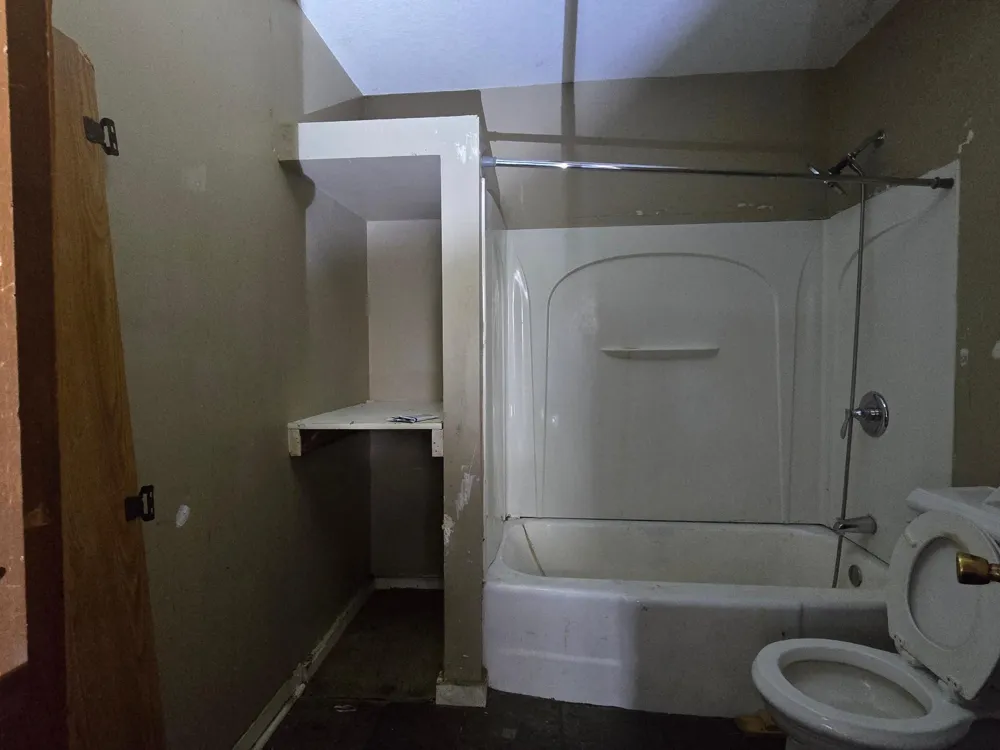 866 Duluth Street Saint Paul, MN 55106