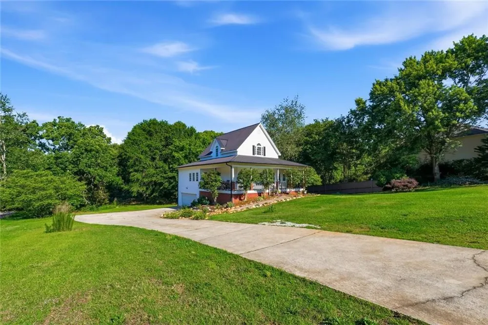 4303 Yeager Road Douglasville, GA 30135
