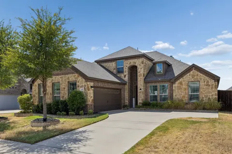 105 Bluewood Drive