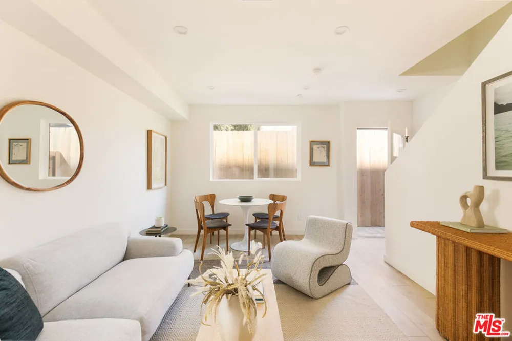 1233 June Street Los Angeles, CA 90028