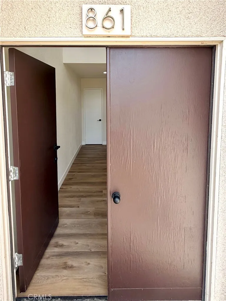 861 Village Square Palm Springs, CA 92262