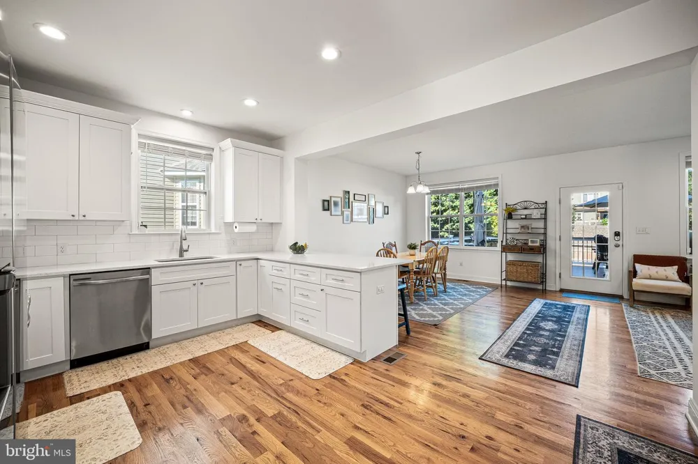 125 CENTRAL AVENUE Rockledge, PA 19046