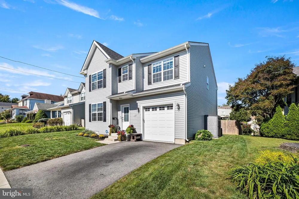 125 CENTRAL AVENUE Rockledge, PA 19046
