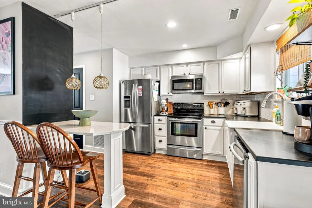 140 PENDRAGON WAY Mantua, NJ 08051