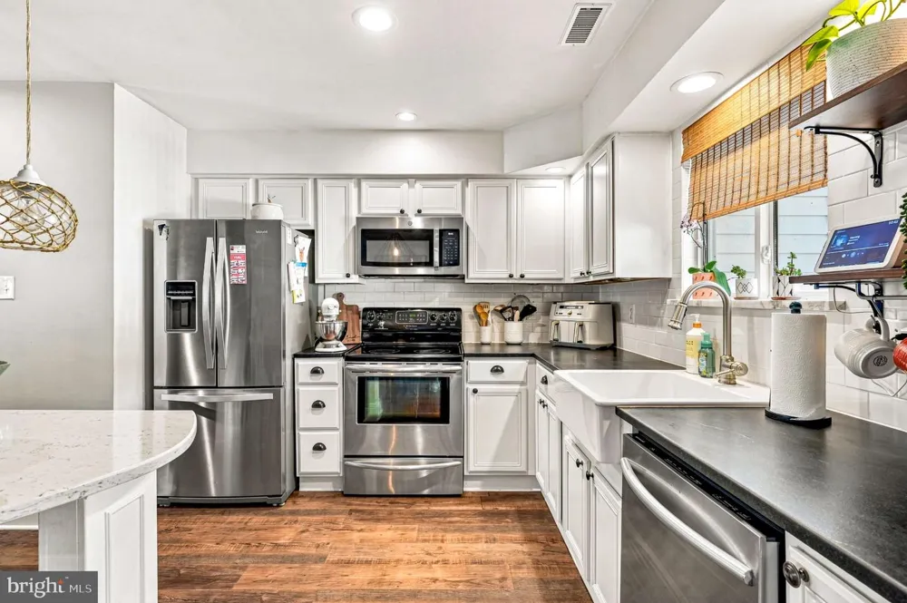140 PENDRAGON WAY Mantua, NJ 08051