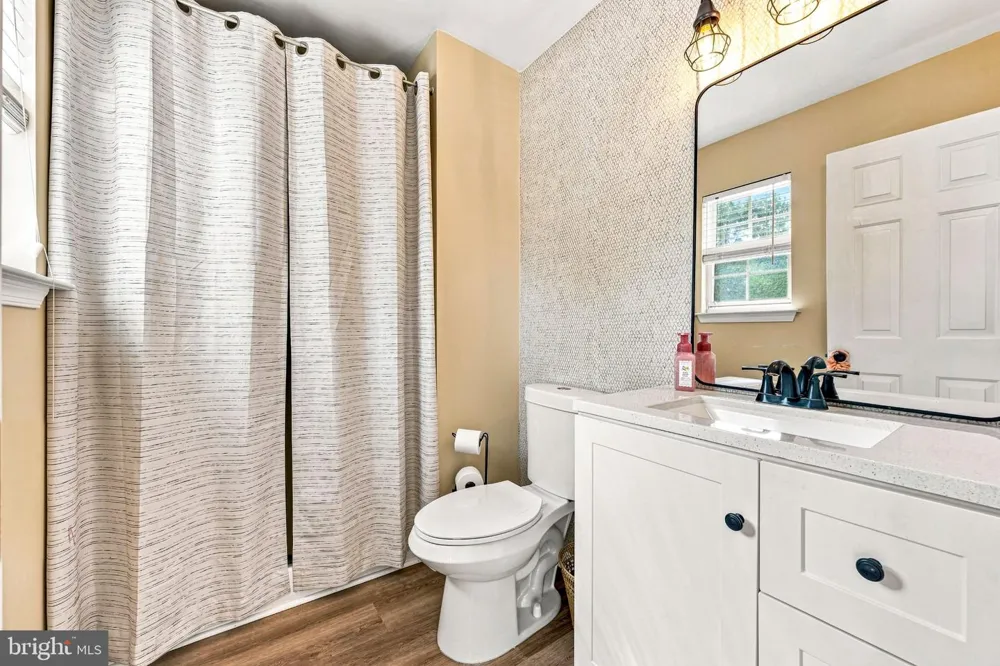 140 PENDRAGON WAY Mantua, NJ 08051