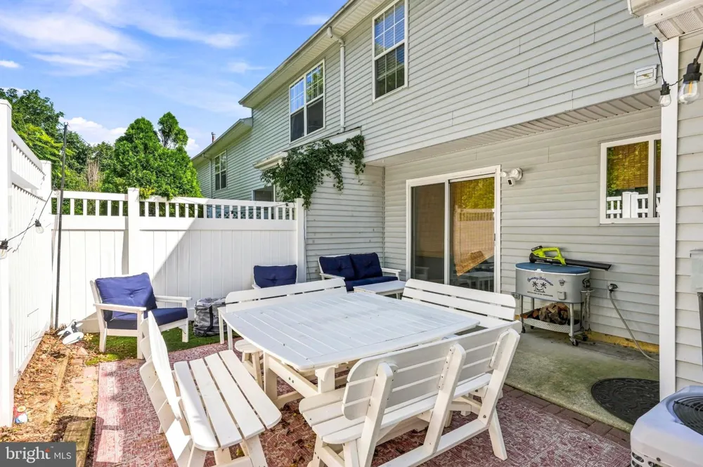 140 PENDRAGON WAY Mantua, NJ 08051