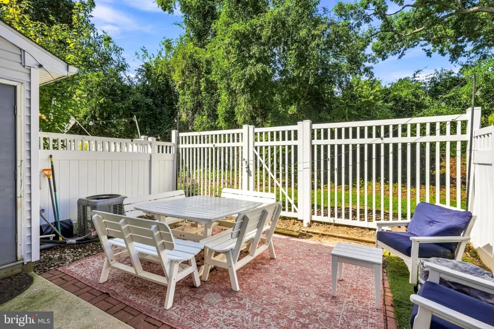 140 PENDRAGON WAY Mantua, NJ 08051
