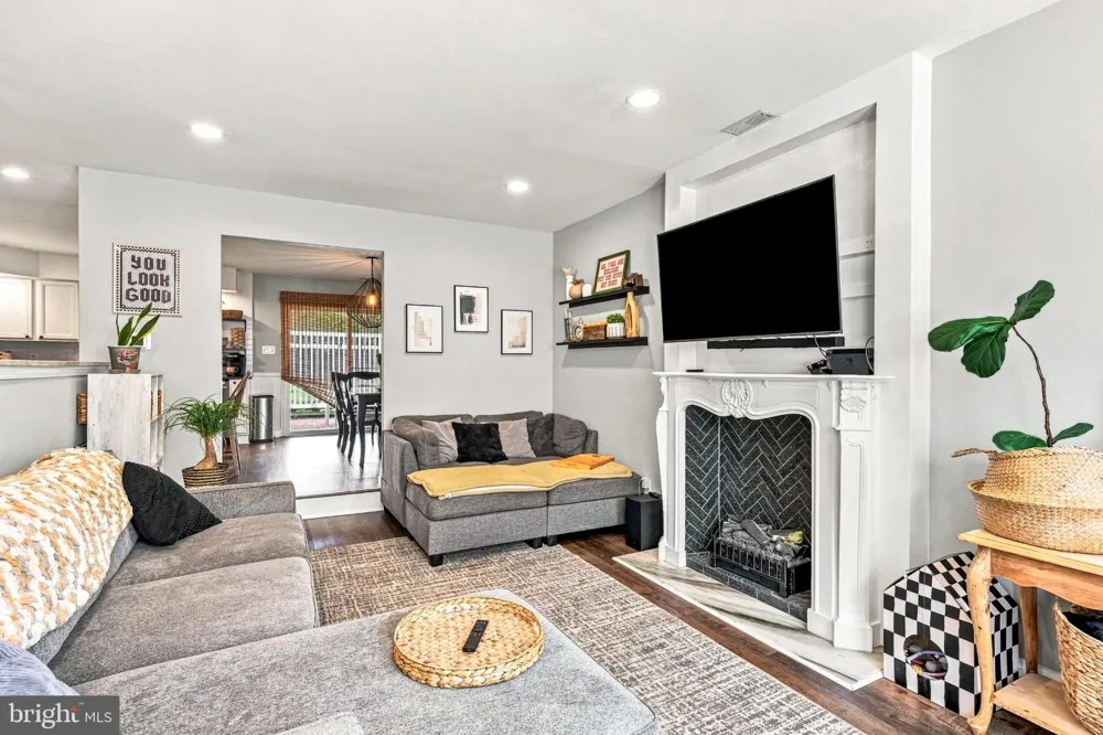 140 PENDRAGON WAY Mantua, NJ 08051