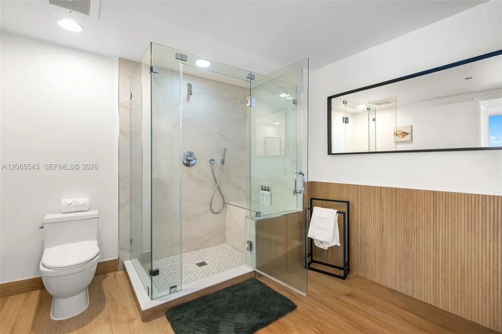 485 Brickell Ave #4410 Miami, FL 33131