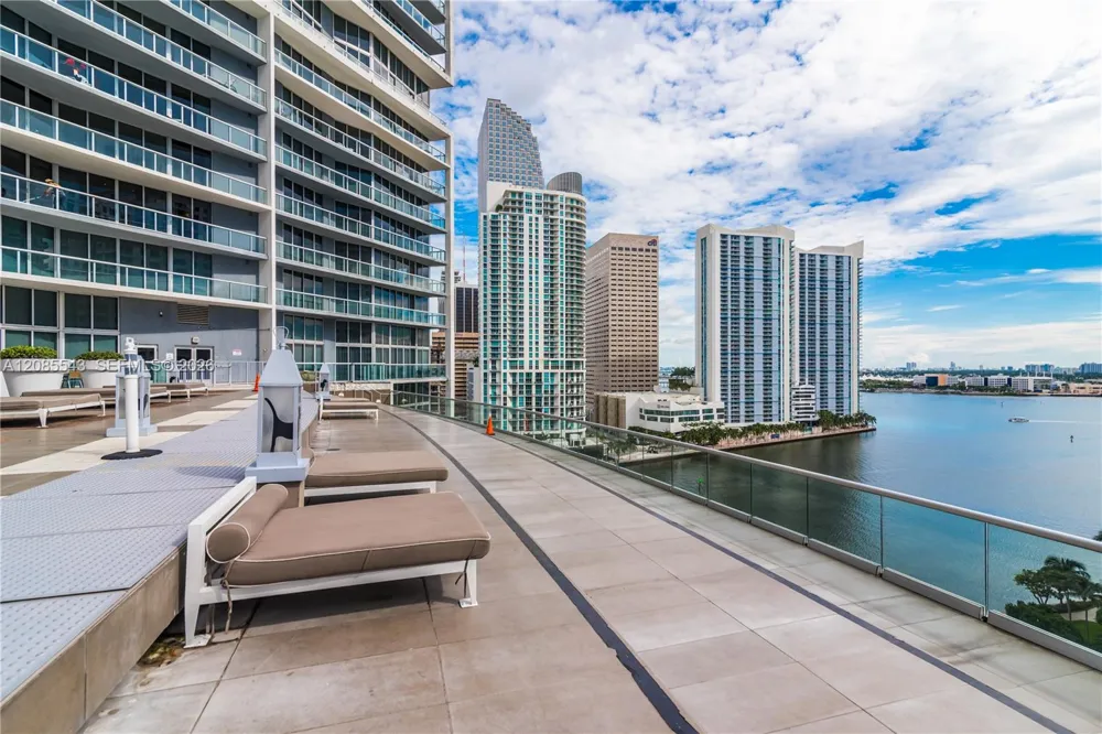 485 Brickell Ave #4410 Miami, FL 33131