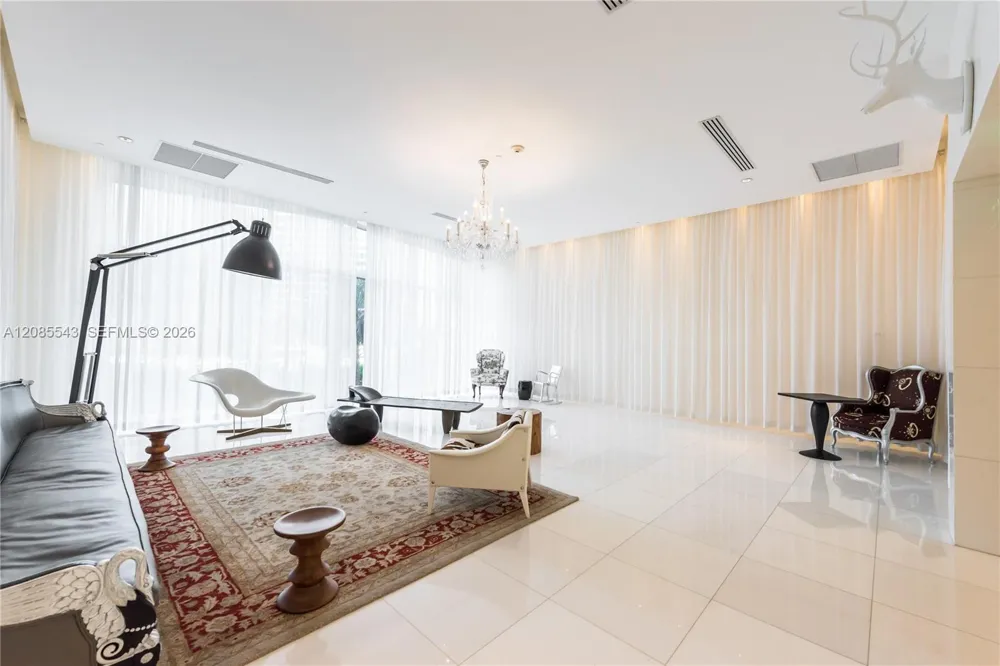 485 Brickell Ave #4410 Miami, FL 33131