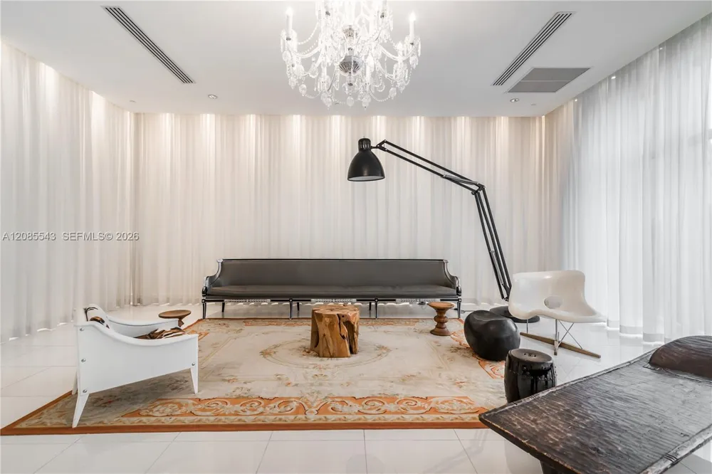 485 Brickell Ave #4410 Miami, FL 33131