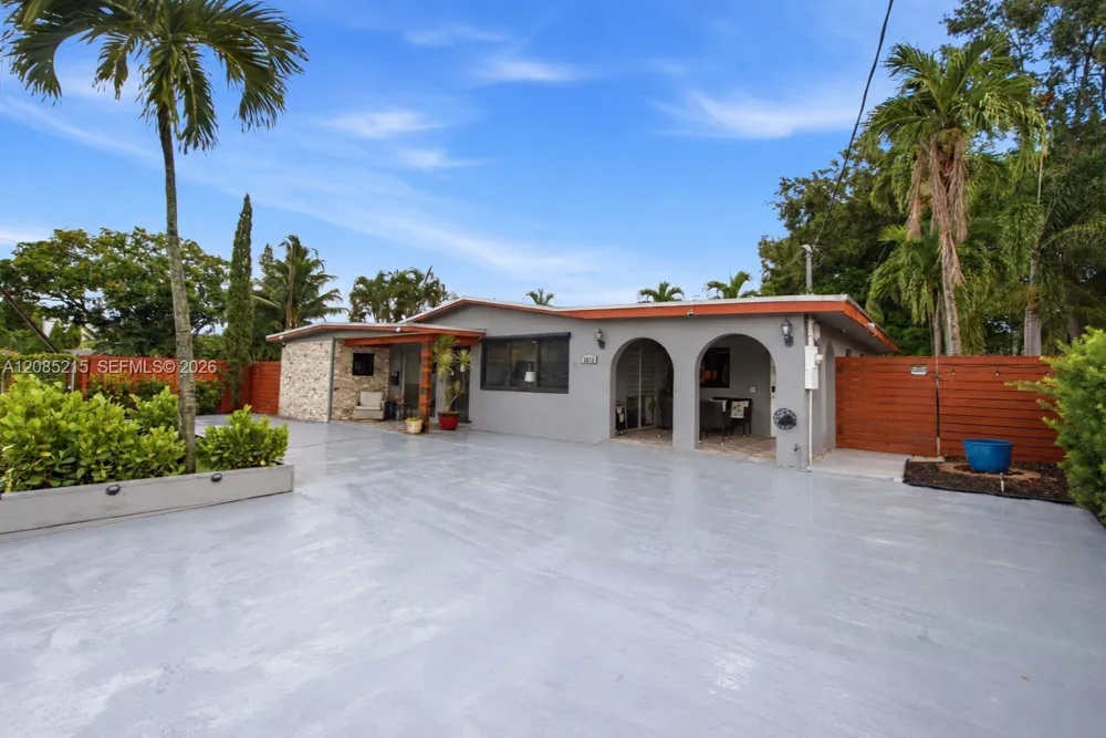 2616 NE 6th Avenue Wilton Manors, FL 33334