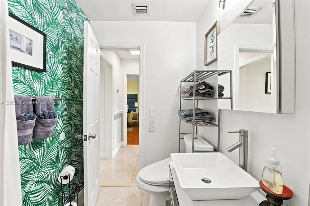 2616 NE 6th Avenue Wilton Manors, FL 33334