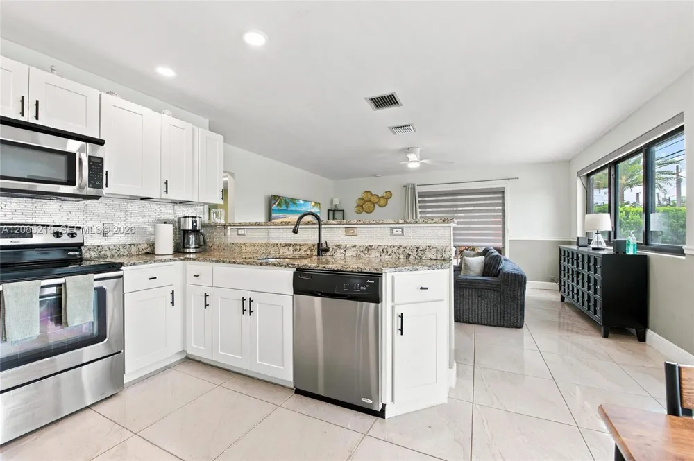 2616 NE 6th Avenue Wilton Manors, FL 33334