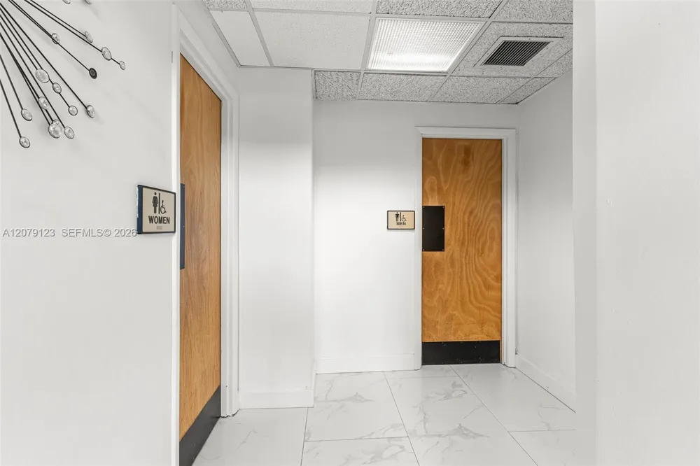 4441 W Sunrise Blvd Plantation, FL 33313