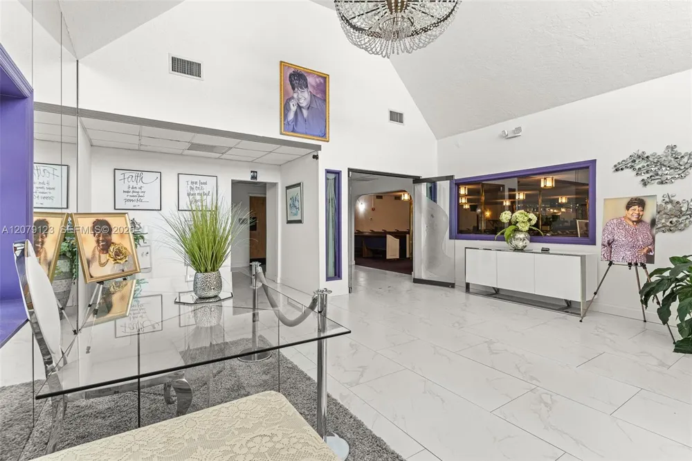 4441 W Sunrise Blvd Plantation, FL 33313