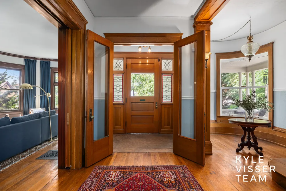 228 Madison Avenue SE Grand Rapids, MI 49503