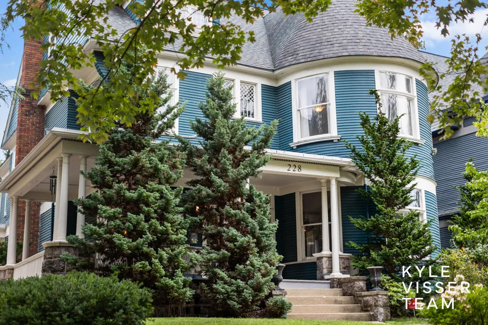 228 Madison Avenue SE Grand Rapids, MI 49503