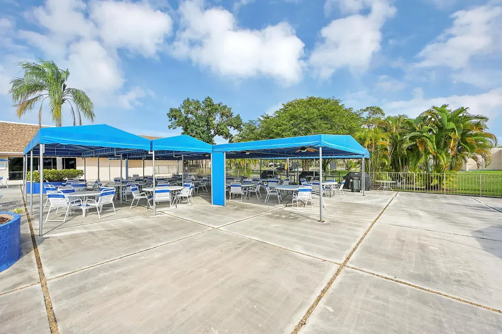 9841 SUNRISE LAKES BOULEVARD #310 Sunrise, FL 33322
