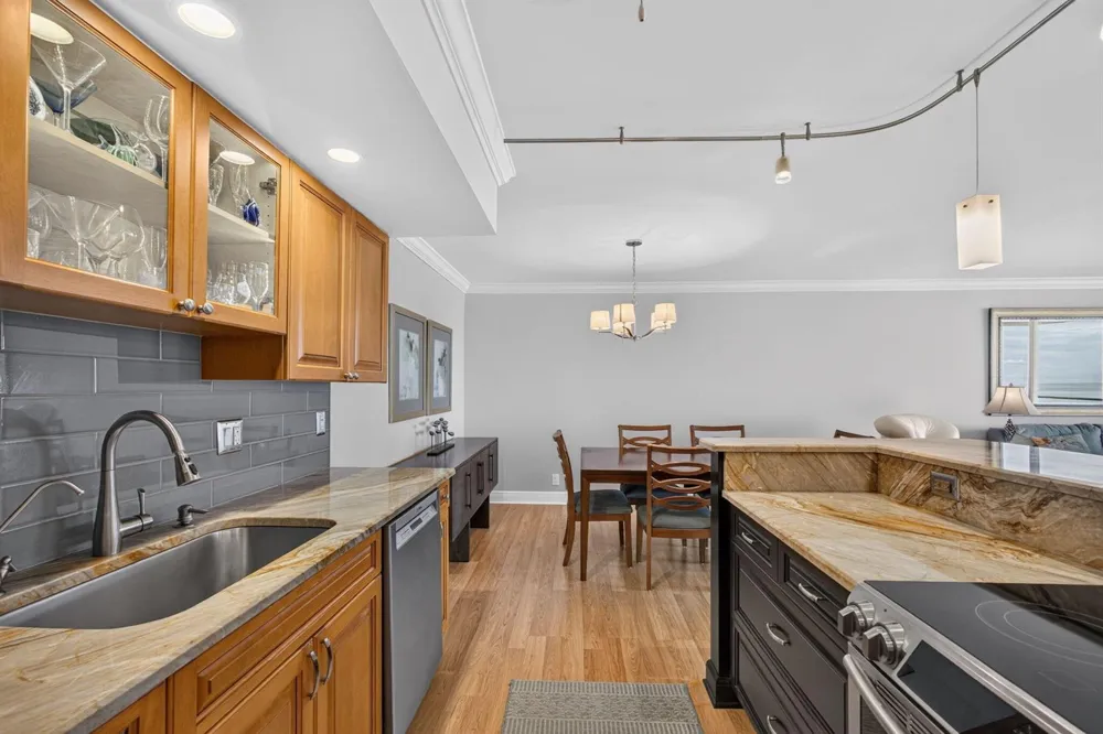 5440 Ocean Drive #304 Singer Island, FL 33404