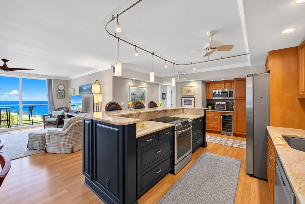 5440 Ocean Drive #304 Singer Island, FL 33404