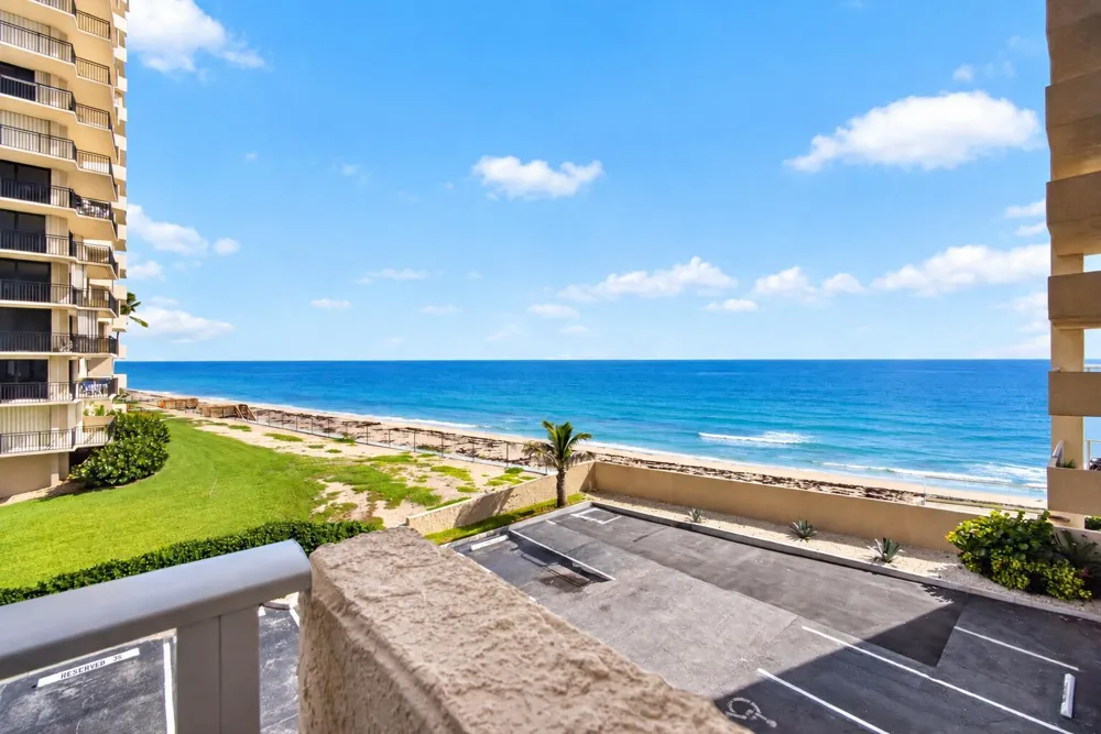 5440 Ocean Drive #304 Singer Island, FL 33404