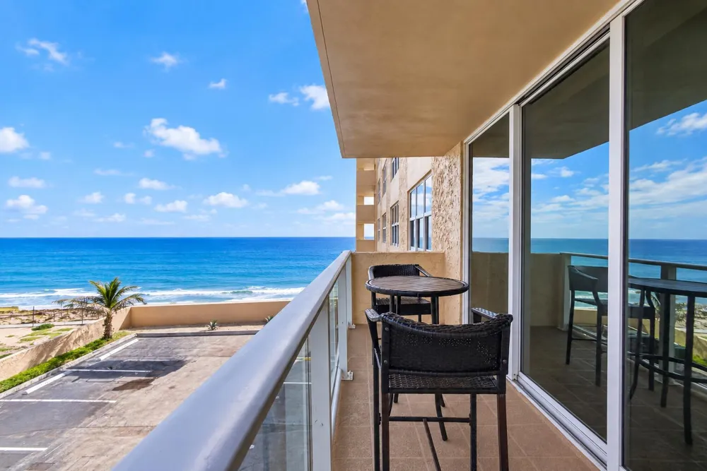 5440 Ocean Drive #304 Singer Island, FL 33404