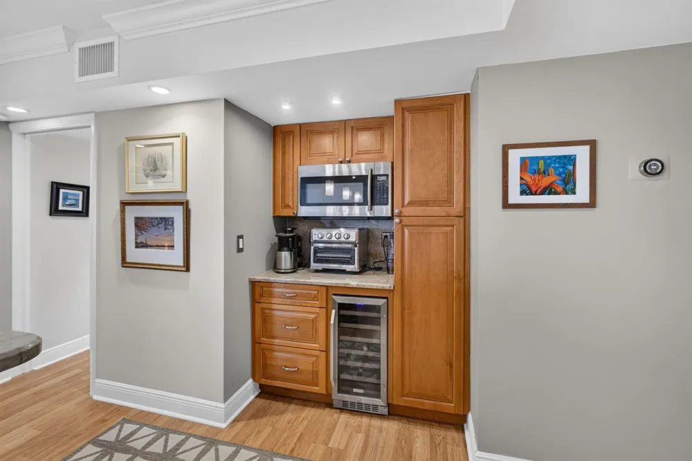 5440 Ocean Drive #304 Singer Island, FL 33404