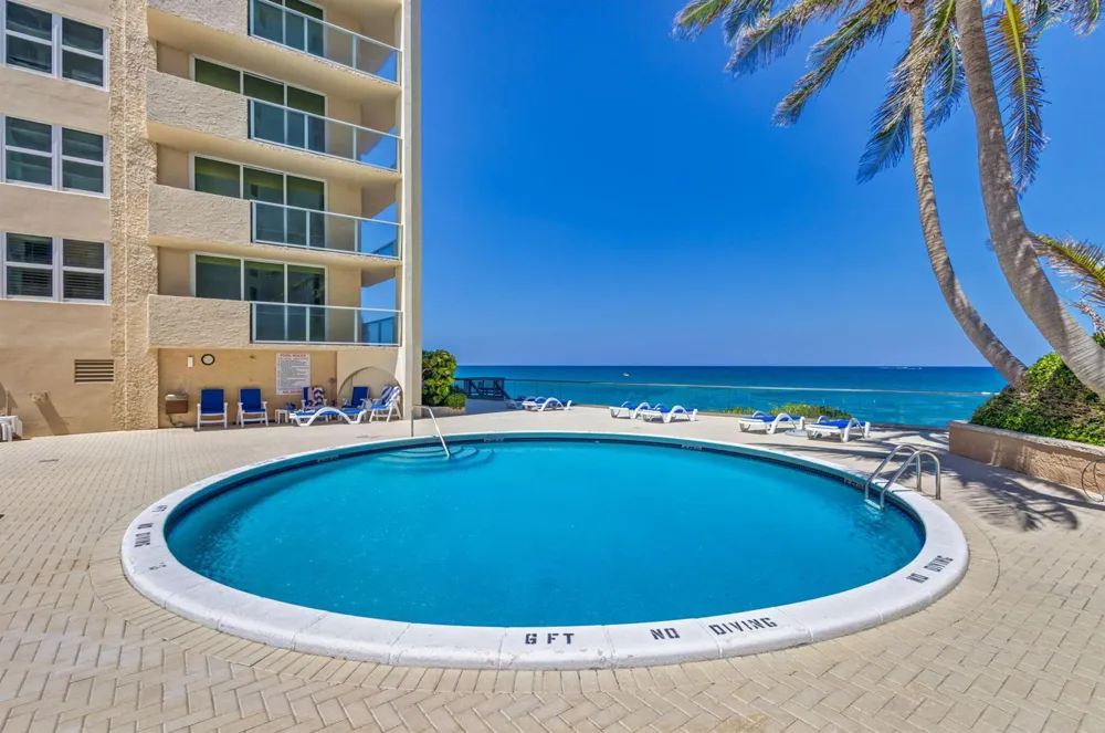5440 Ocean Drive #304 Singer Island, FL 33404