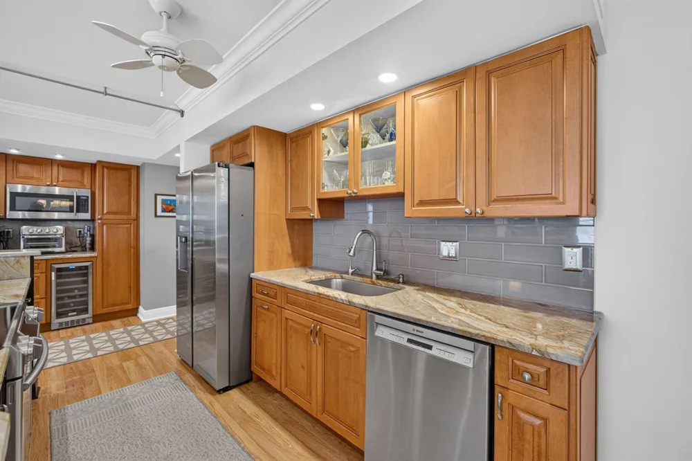 5440 Ocean Drive #304 Singer Island, FL 33404
