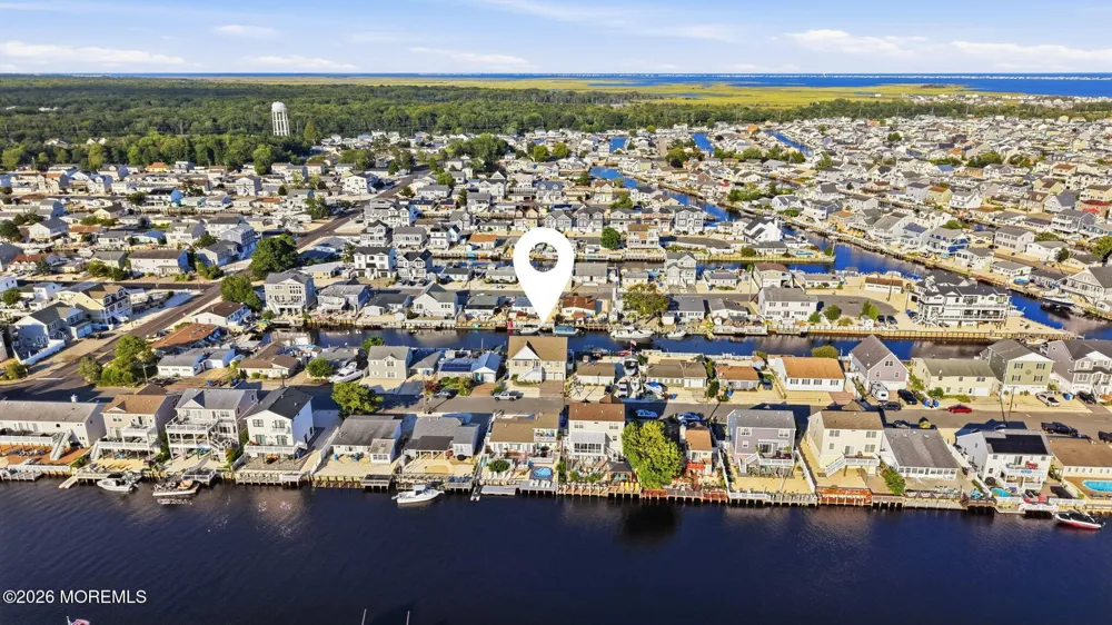 124 Morton Drive Manahawkin, NJ 08050
