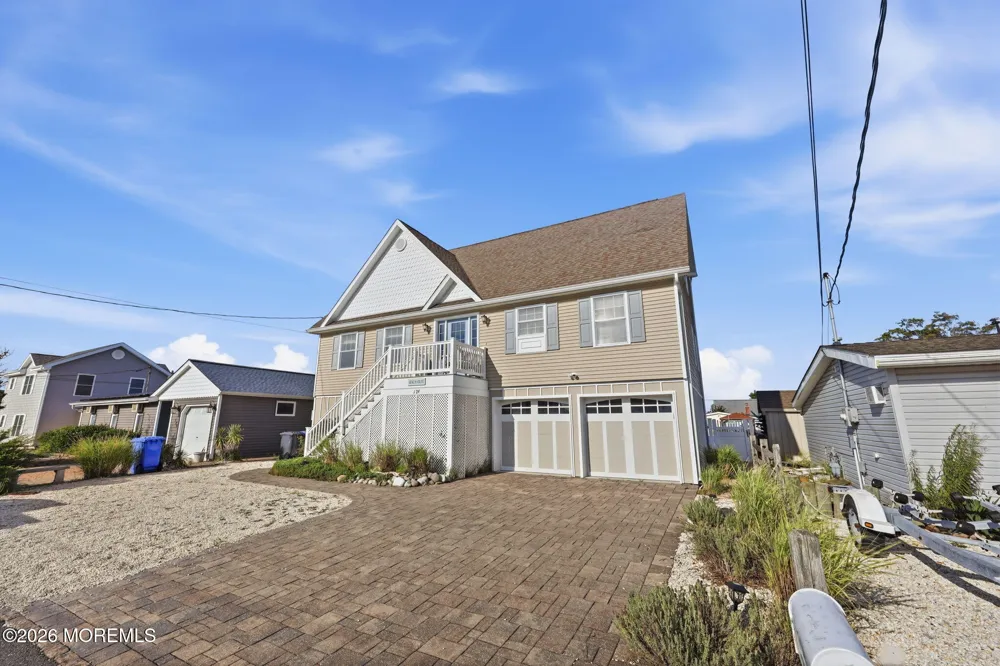 124 Morton Drive Manahawkin, NJ 08050