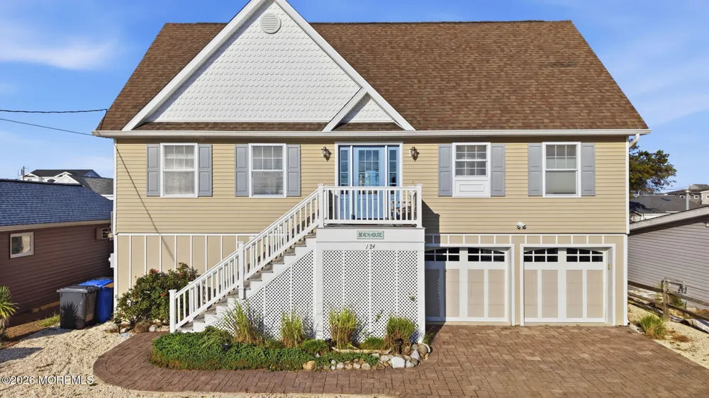 124 Morton Drive Manahawkin, NJ 08050