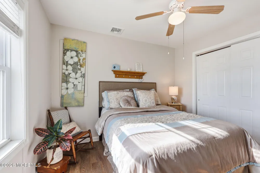124 Morton Drive Manahawkin, NJ 08050