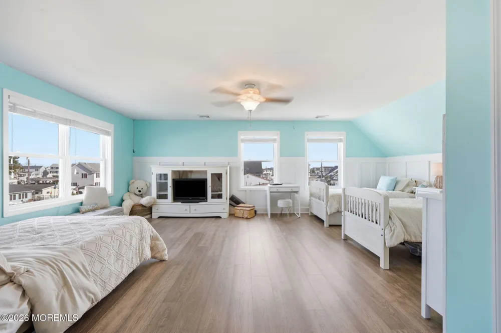 124 Morton Drive Manahawkin, NJ 08050