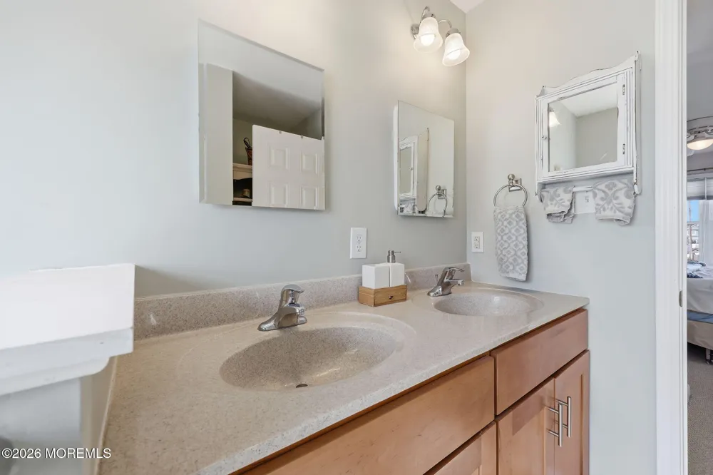 124 Morton Drive Manahawkin, NJ 08050