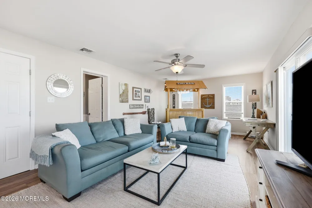 124 Morton Drive Manahawkin, NJ 08050